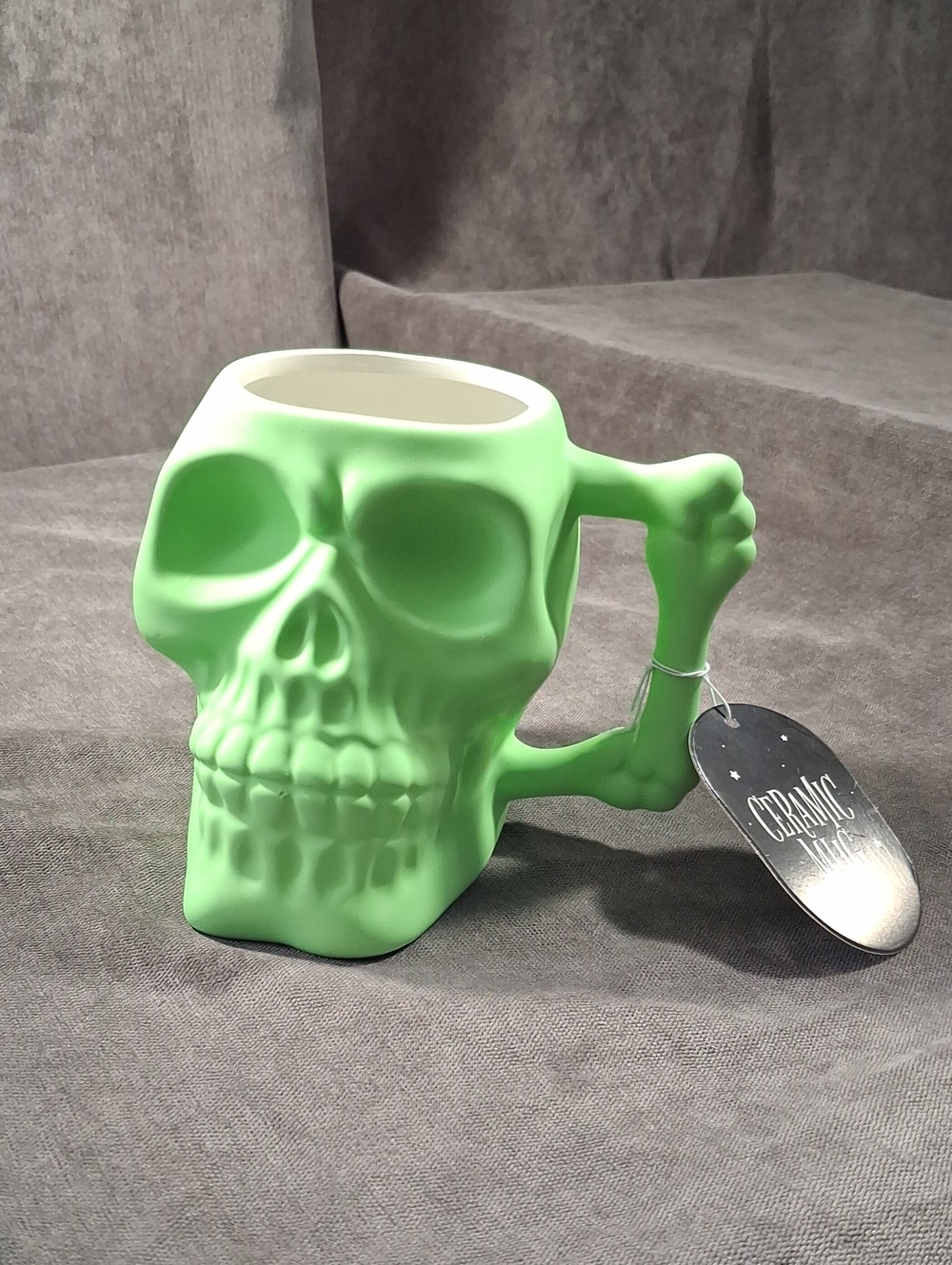 Sunday Morning Cermics Neon Green Matte Glazed Grinning Skull Mug NWT